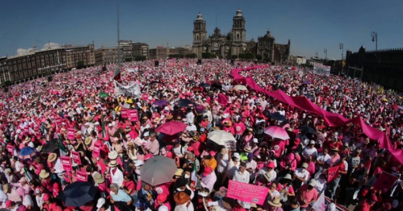 Se estima que hasta medio millón de personas se dieron cita en la marcha vs el Plan B y a favor del INE